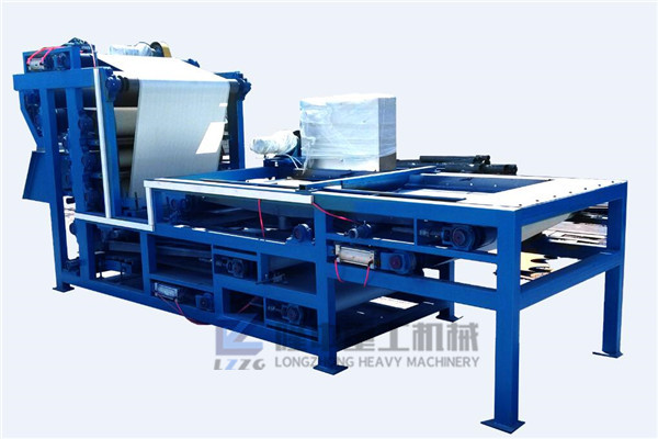 流動(dòng)式帶式壓濾機(jī)結(jié)構(gòu)合理，性能完善