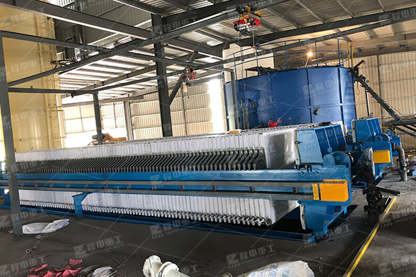 板框壓濾機(jī)如何進(jìn)行脫水，脫水后如何自清潔呢