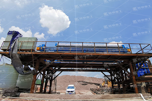 洗砂生產(chǎn)線帶式壓濾機(jī)有什么用？多少錢一臺不算貴？