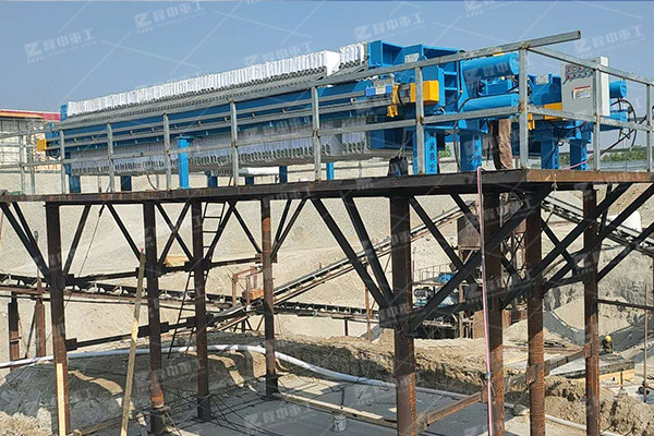 污泥壓濾機(jī)哪里的廠家比較靠譜，需要考慮哪些因素