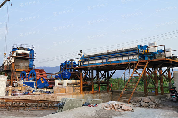 影響帶式壓濾機(jī)出泥的因素有哪些？